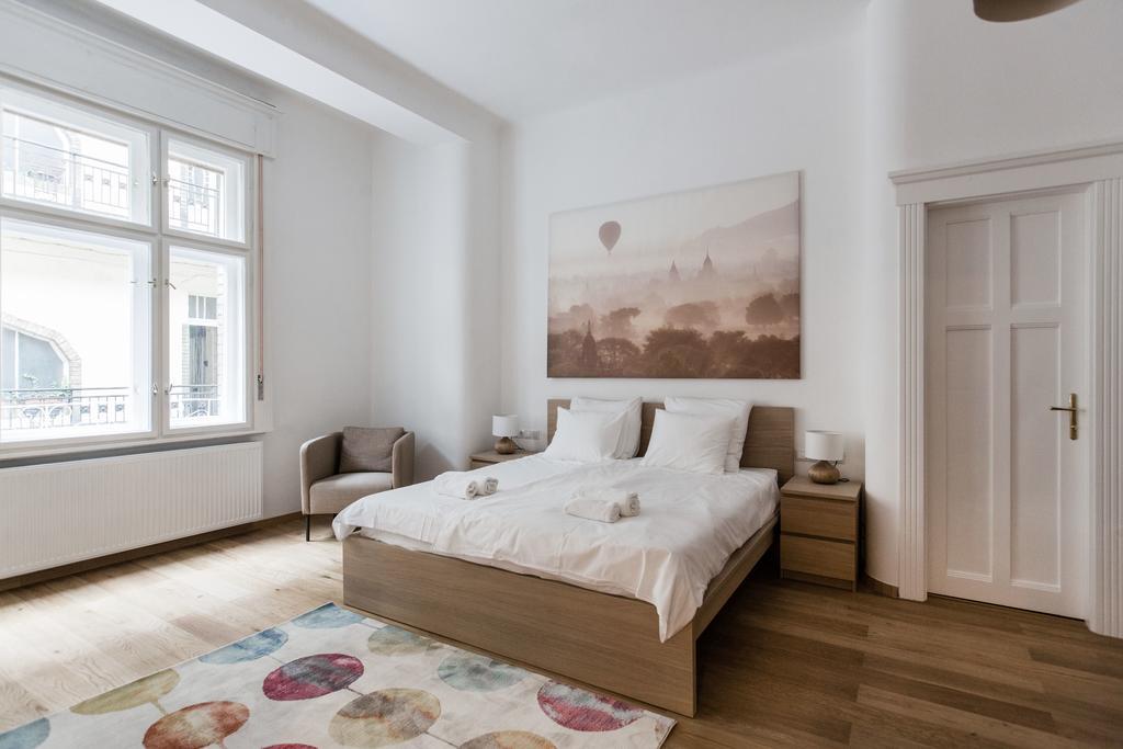 Basilica Dream Home In The Absolute Center Budapest Eksteriør billede